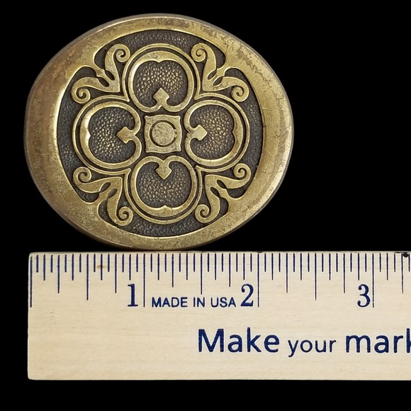 Vintage Solid Brass Belt Buckle 1978 Ornate Scrollwork Clover Design Made in USA - Picture 8 of 9